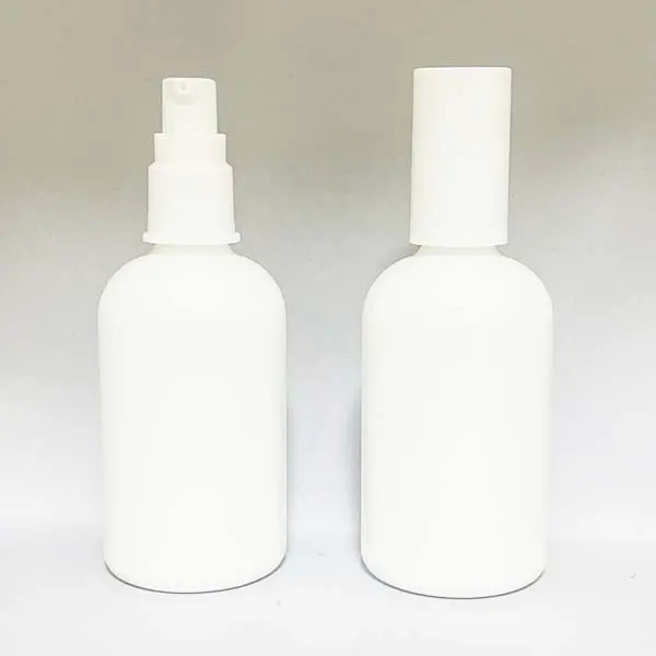 遮光瓶白100mL・ポンプ・オーバーキャップ